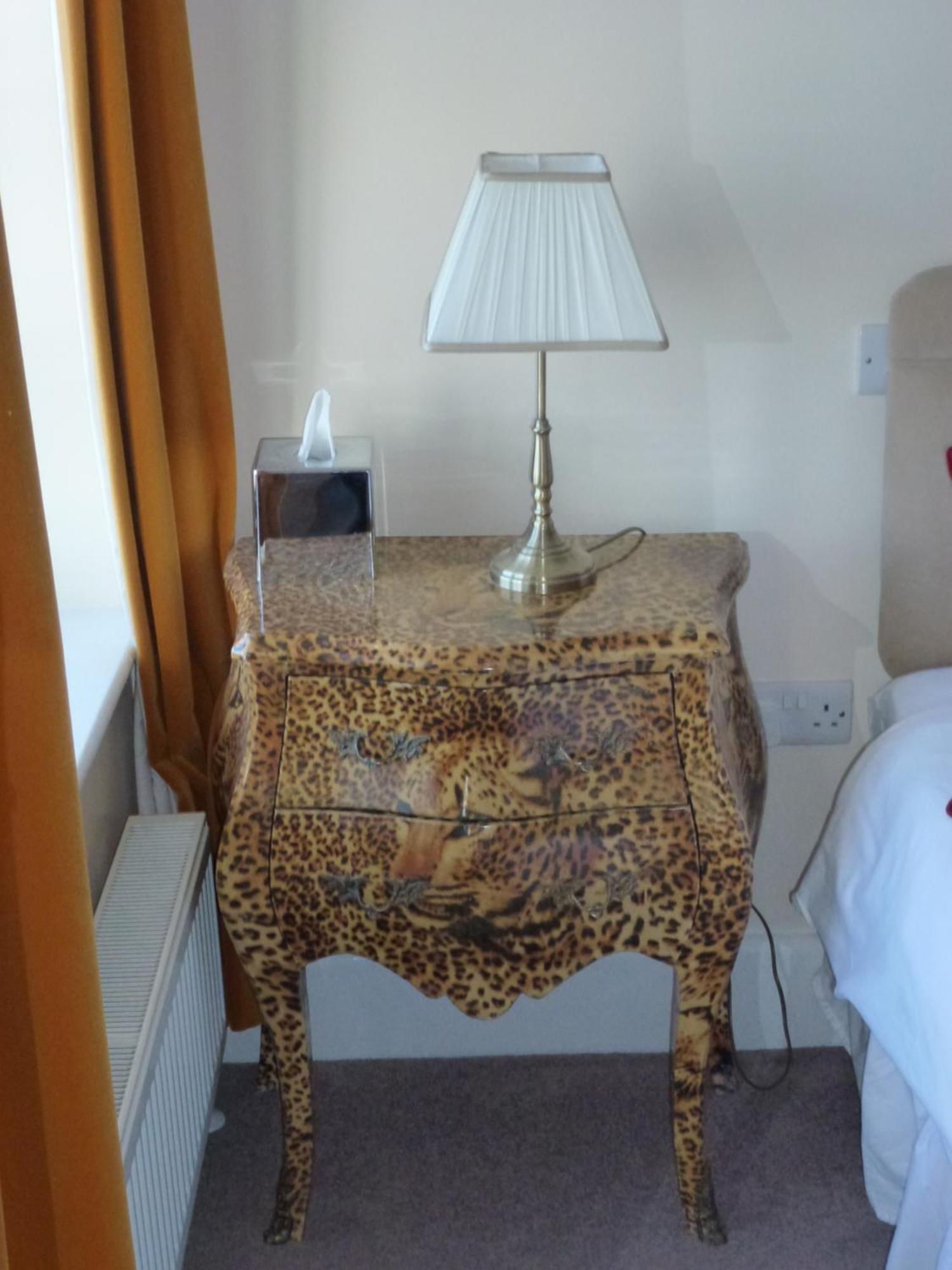 Royal Hotel (Adults Only) Истборн Стая снимка