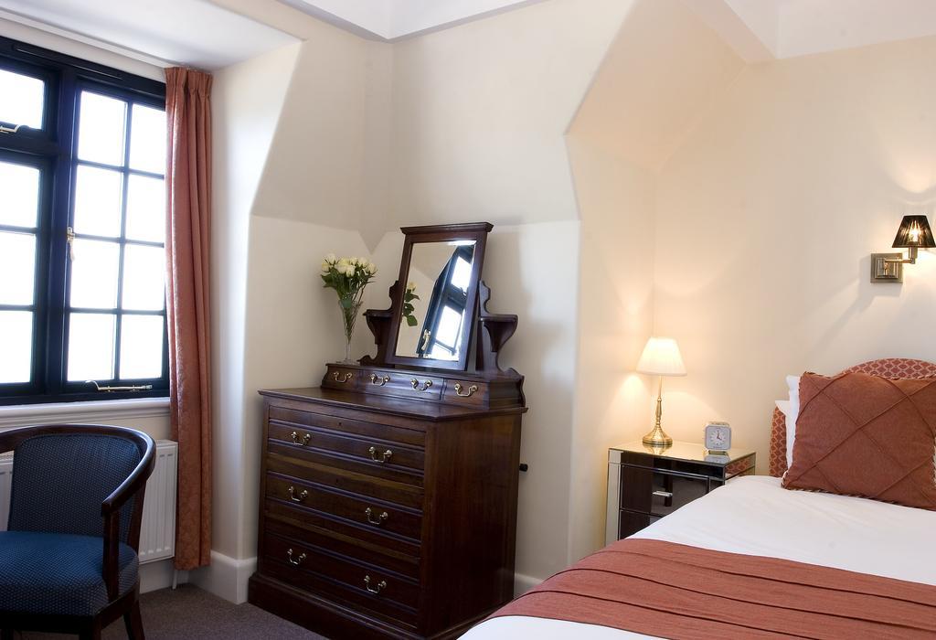 Royal Hotel (Adults Only) Истборн Екстериор снимка