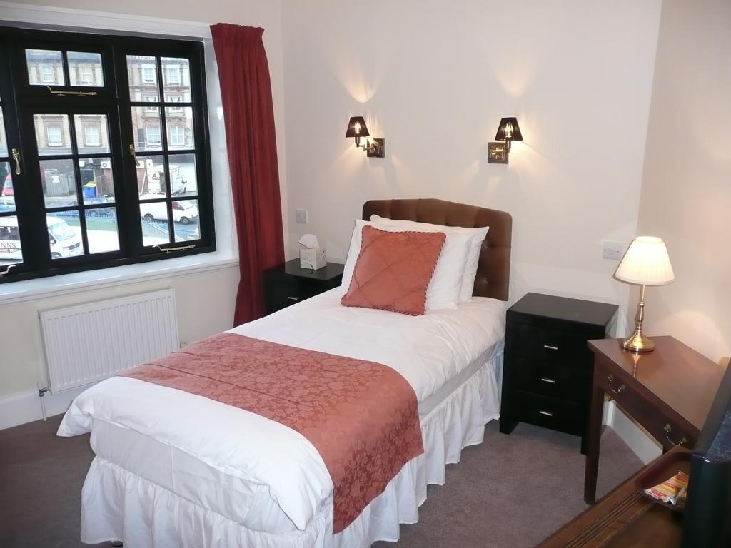 Royal Hotel (Adults Only) Истборн Стая снимка